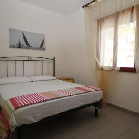 Charming With Ac, Garden And Parking