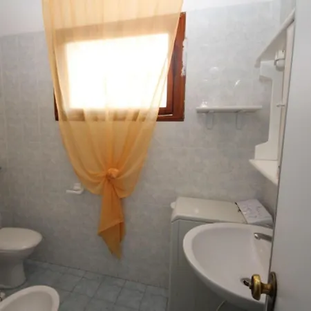 Charming With Ac, Garden And Parking Apartman Rosolina Mare